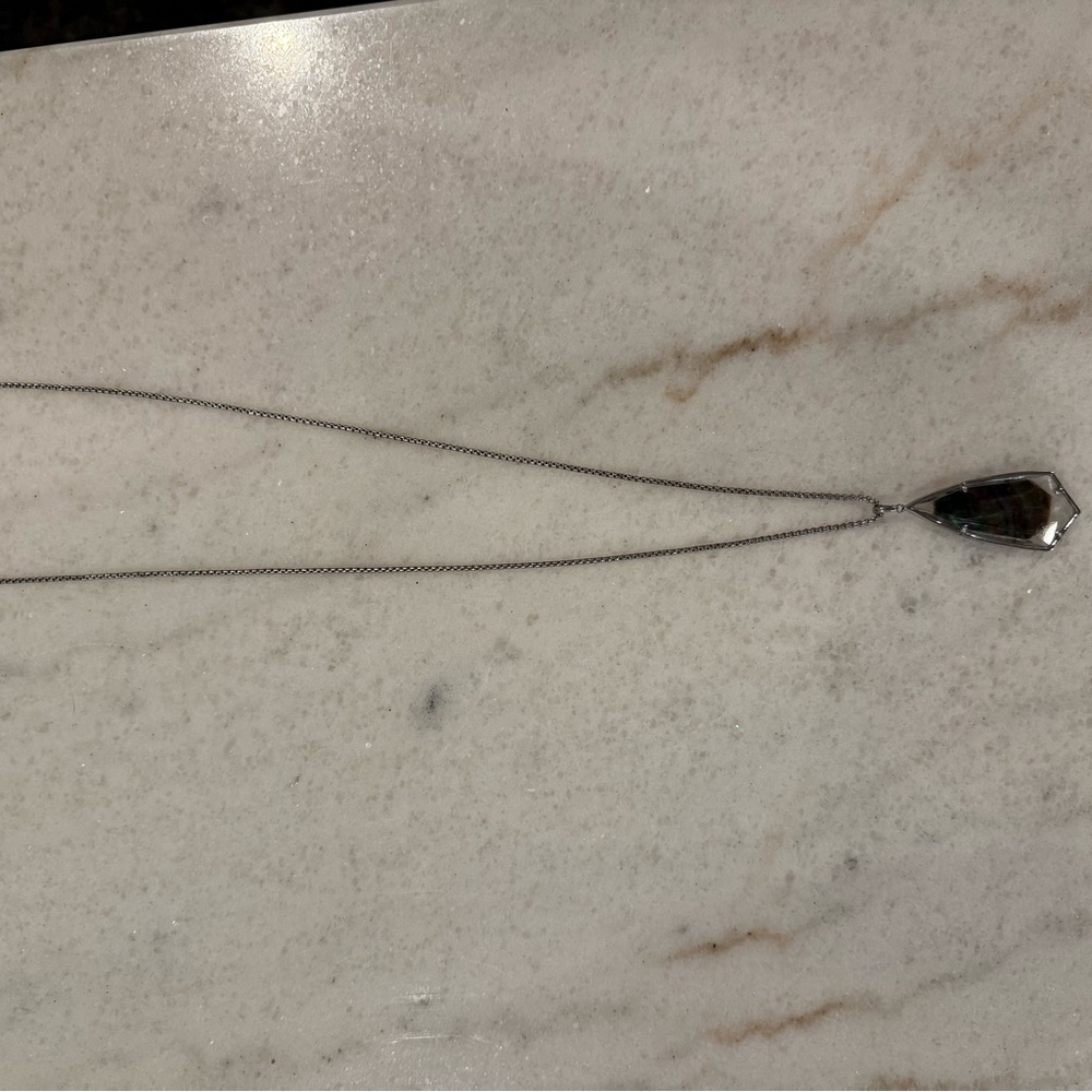 Silver Teardrop Pendant Necklace